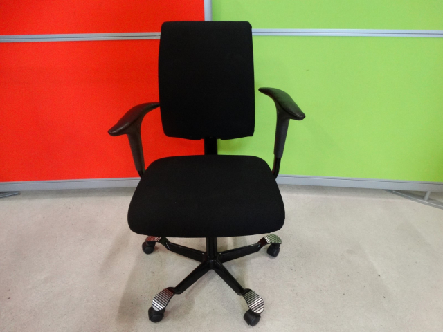 HAG H05 ergonomische bureaustoelen met nieuwe stof