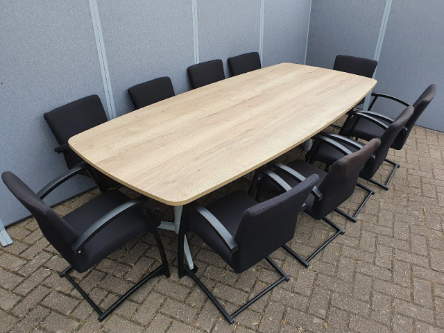 Kinnarps design vergaderstoel (zwart of oranje)