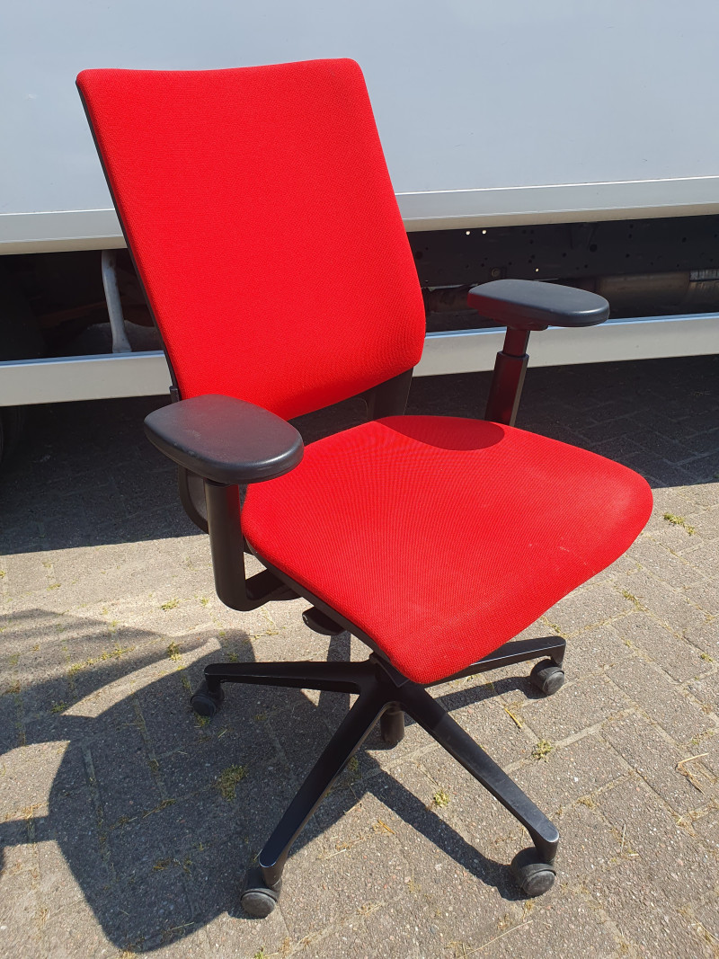 Klober Duera / Mera bureaustoel rood of zwart