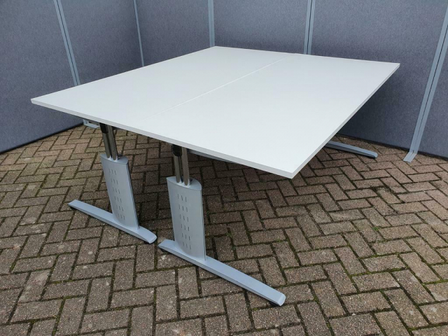 Vepa bureau met nieuw blad naar keuze