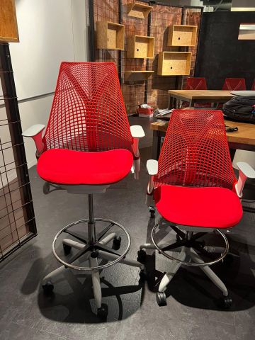 Herman Miller Sayl hoge design stoel ( bureaustoel / counter / meeting )