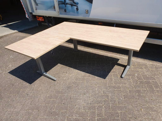 Ahrend Essa slinger hoekbureau nieuw blad Wildperen links en rechts (200x160) ACTIE!