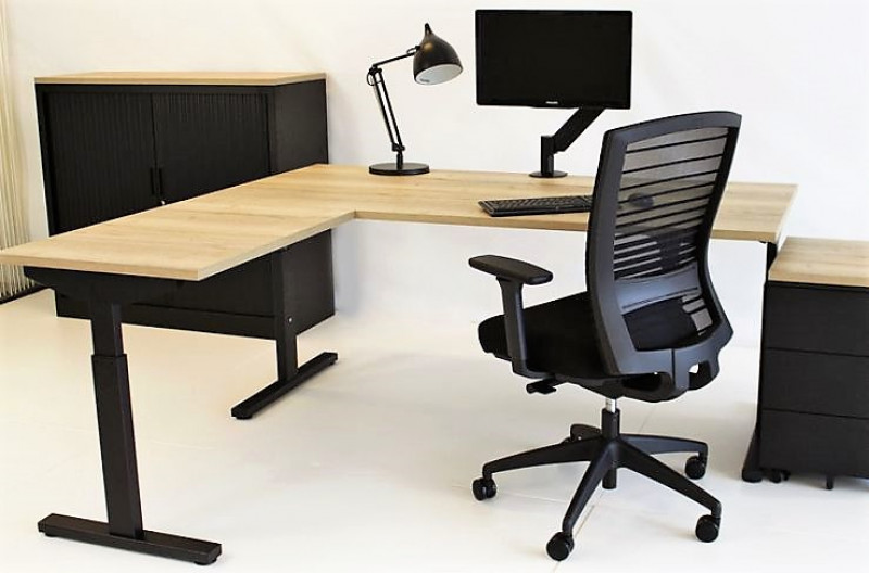 Nieuwe Ergodesk (haakse) hoekbureaus (diverse maten en kleuren)