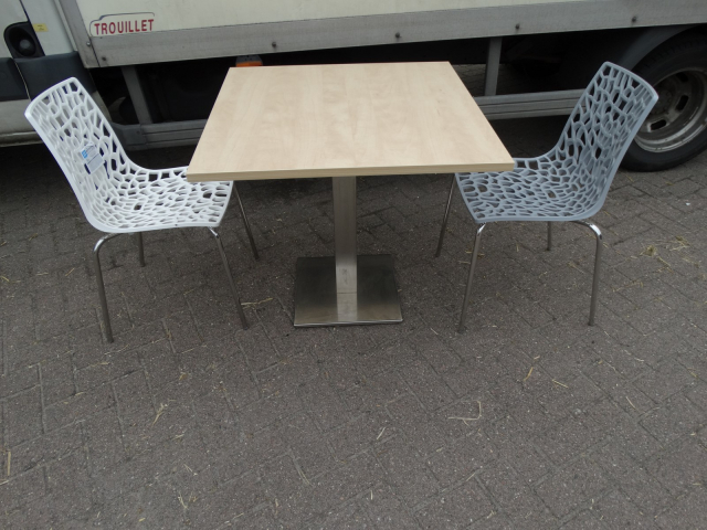 Pedrali kolom tafels met nieuw blad (80x80)