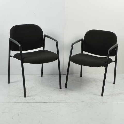 Ahrend 320 / 4132 vergaderstoel (nieuwe stof zwart)